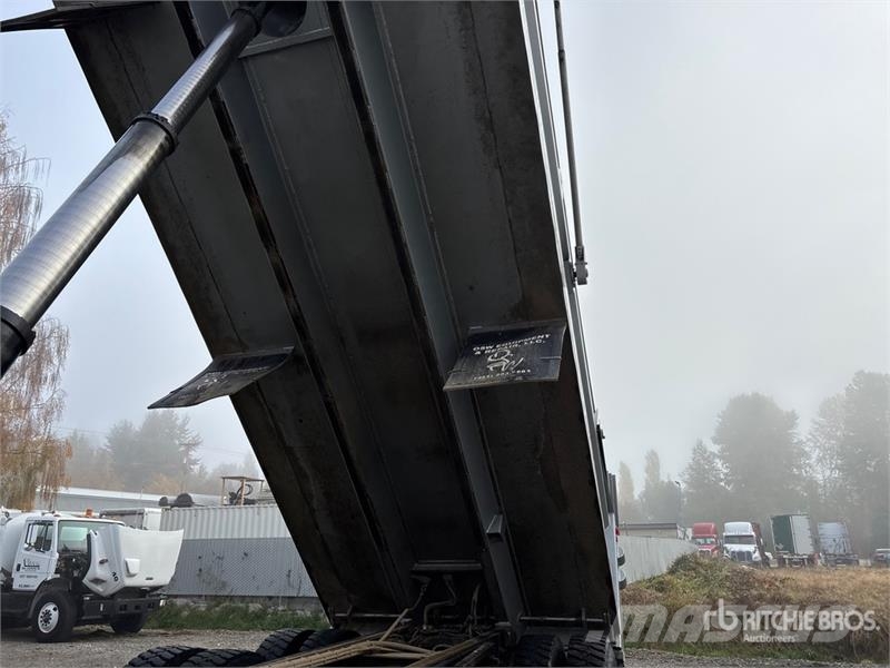 Kenworth T800 شاحنات قلابة