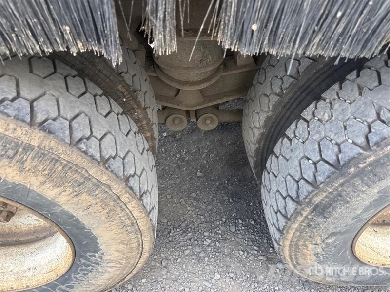 Kenworth T800 Tipper trucks