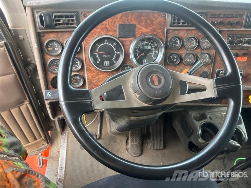 Kenworth T800 Tankerli kamyonlar