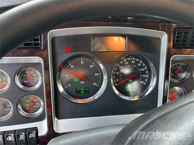 Kenworth T800 Tractor Units