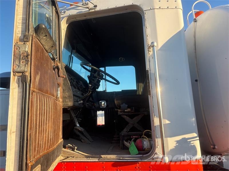 Kenworth T800 Cisterny na vodu