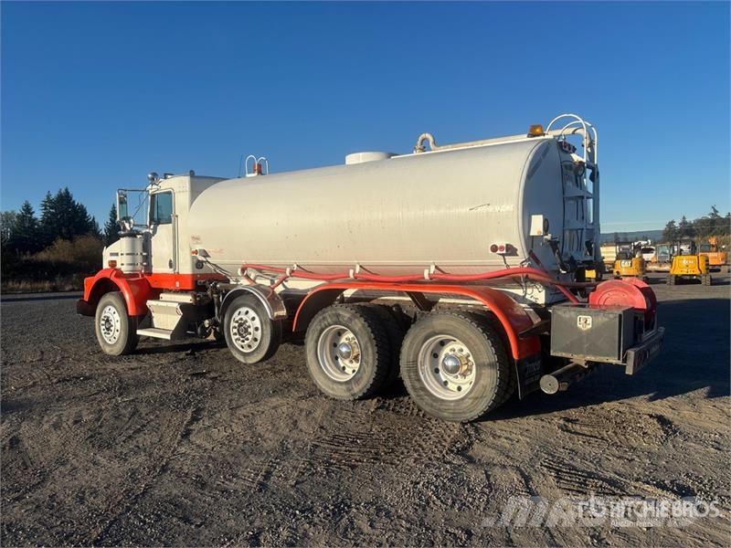 Kenworth T800 Cisterny na vodu