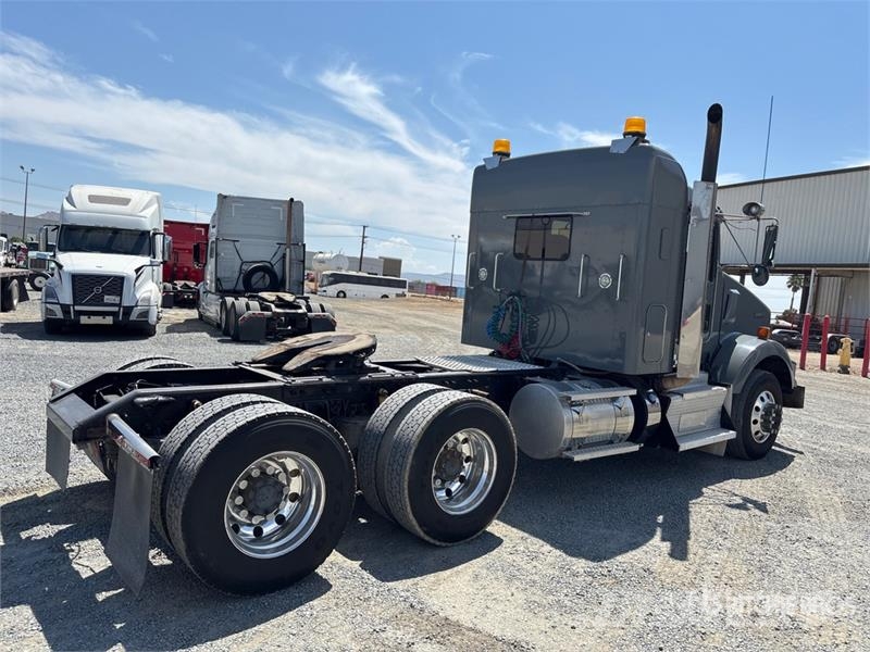 Kenworth T800 Autotractoare