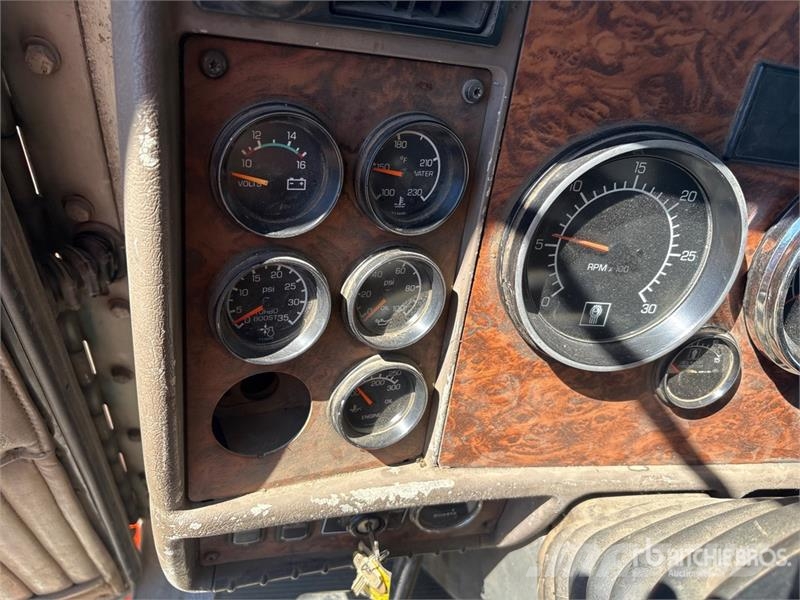 Kenworth T800 Tankwagen