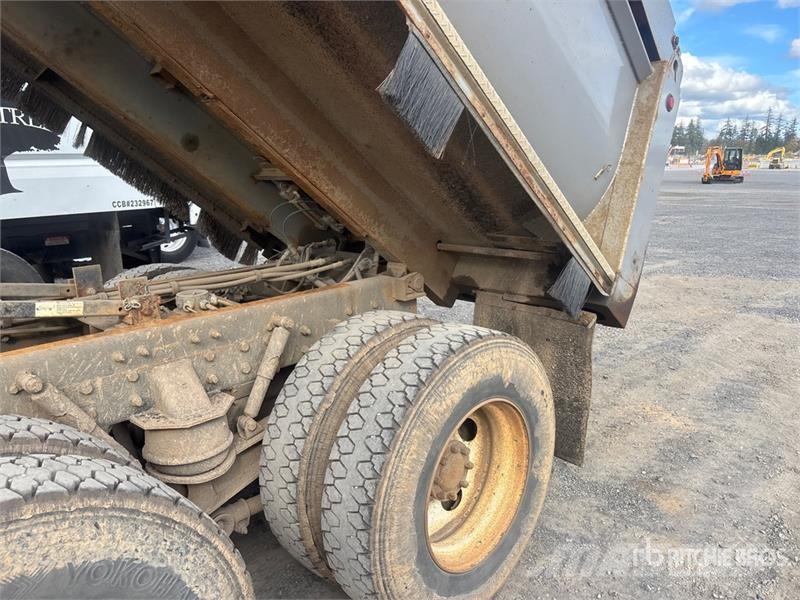 Kenworth T800 Tipper trucks