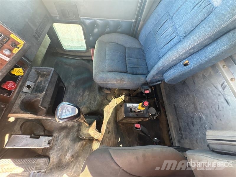 Kenworth T800 Самосвал
