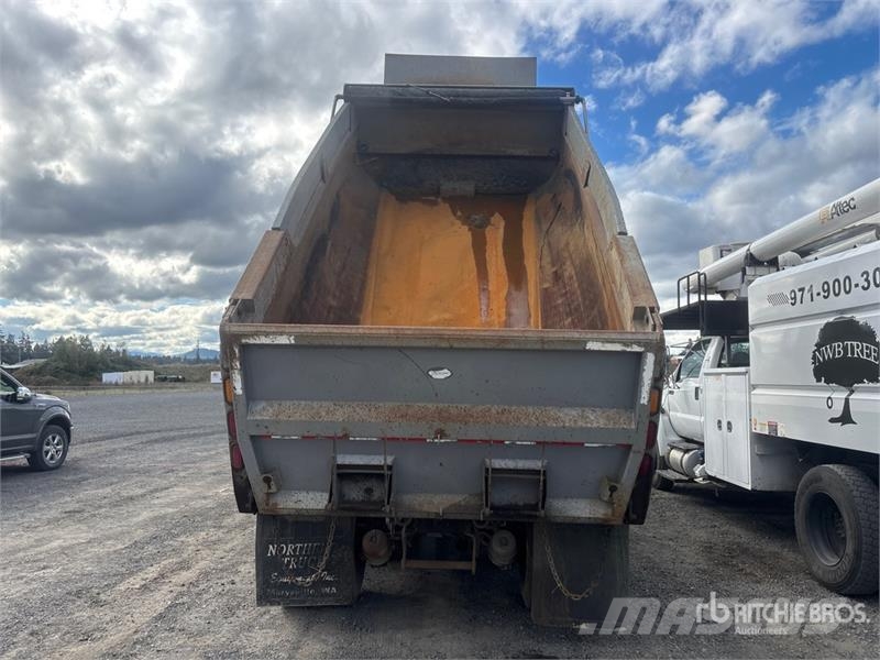 Kenworth T800 Tipper trucks