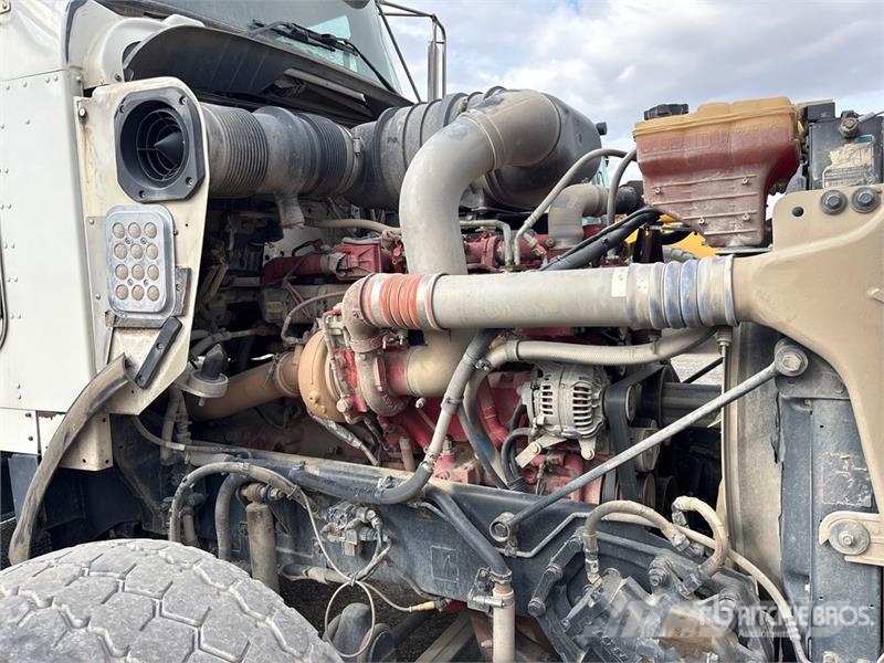 Kenworth T800 Kombinované/Čerpací cisterny