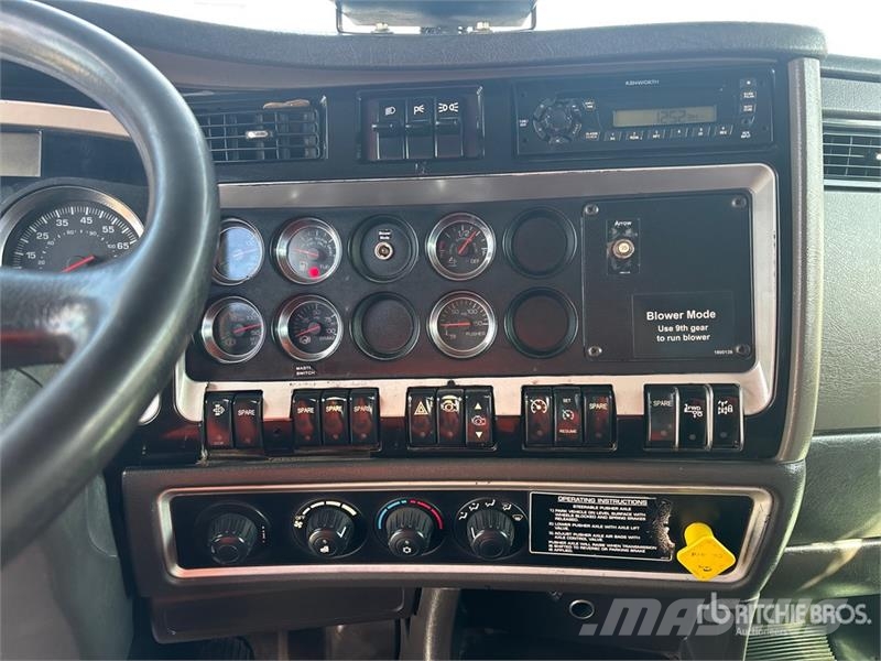 Kenworth T800 Kombinované/Čerpací cisterny