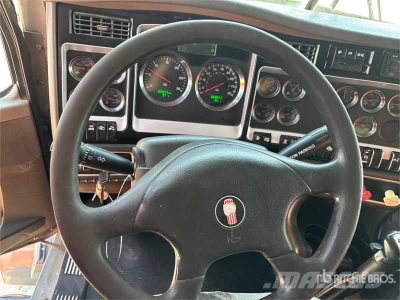 Kenworth T800 Autotractoare
