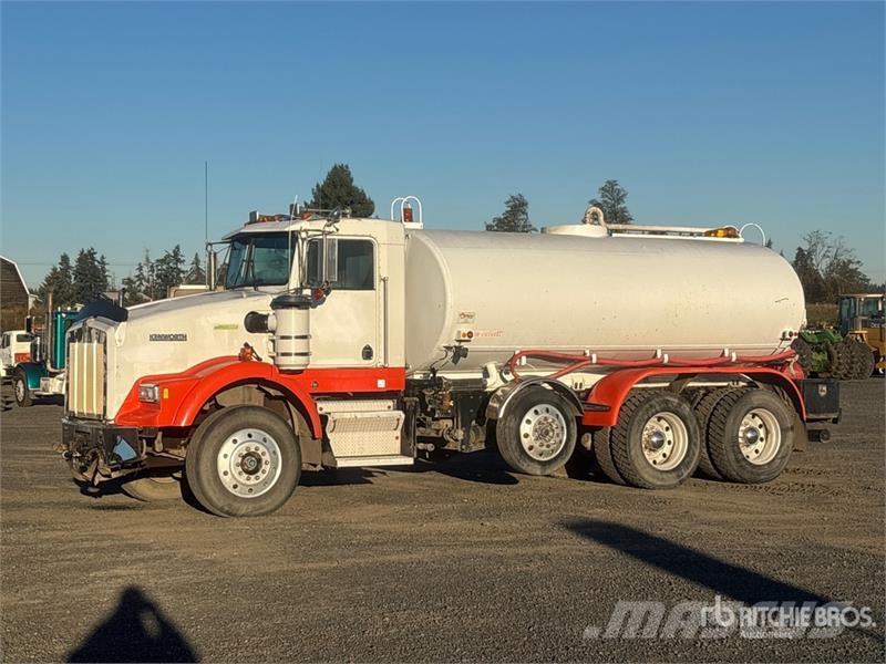 Kenworth T800 Cisterny na vodu