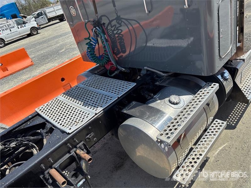 Kenworth T800 Autotractoare