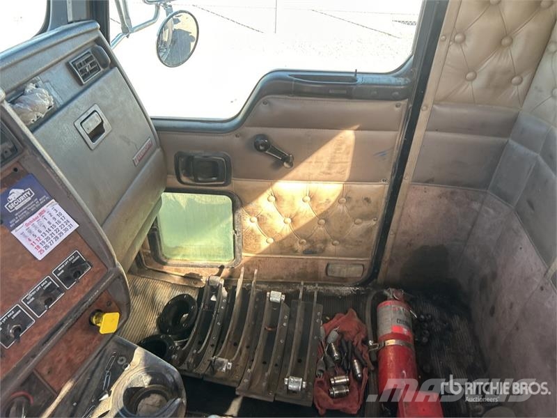 Kenworth T800 14x4 Super 18 Five Axle Dump Truck Kiper tovornjaki