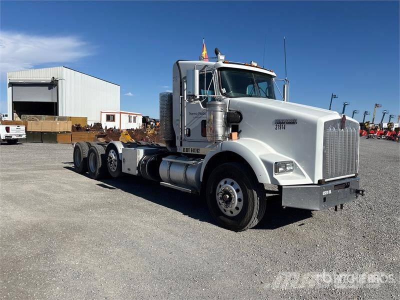 Kenworth T800 8x4 Cab and Chassis Kabine i unutrašnjost