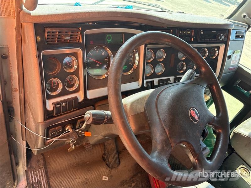 Kenworth T800 8x4 Hot Patch Truck Tanker trucks