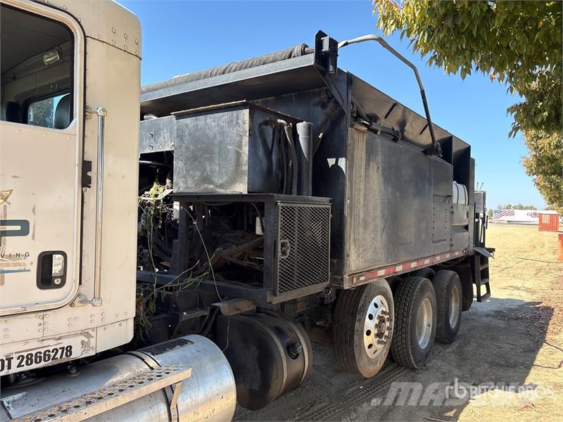 Kenworth T800 8x4 Hot Patch Truck Tanker trucks