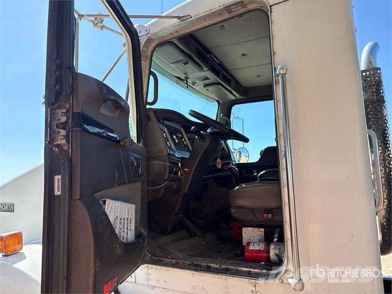 Kenworth T800 8x4 Hot Patch Truck Tanker trucks