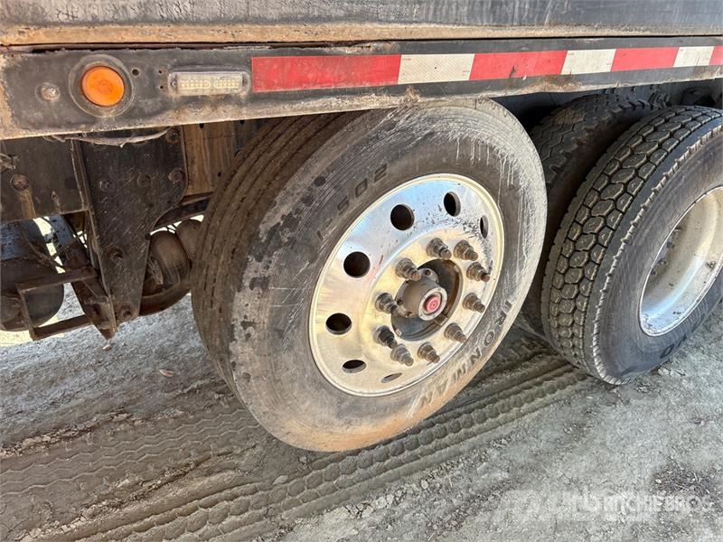 Kenworth T800 8x4 Hot Patch Truck Tanker trucks