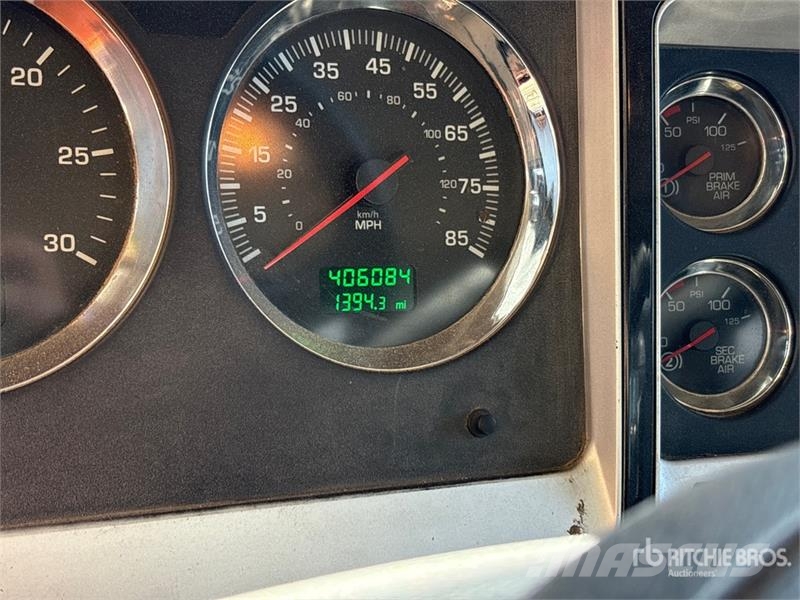 Kenworth T800 8x4 Hot Patch Truck Tanker trucks