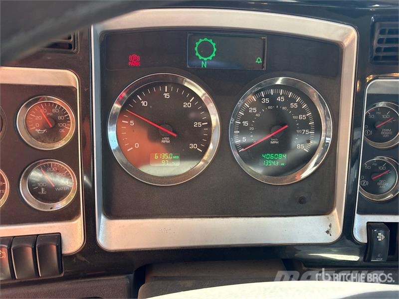 Kenworth T800 8x4 Hot Patch Truck Tanker trucks