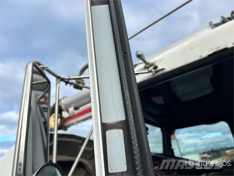Kenworth T800 8x4 Sewer Cleaner Truck شاحنات مزدوجة / خلخلة