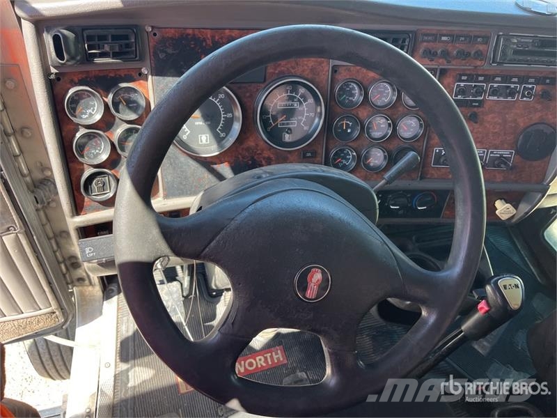Kenworth T800B Vlačilci