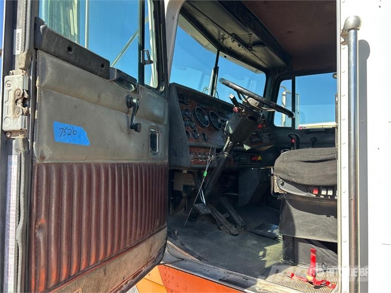 Kenworth T800B Cabezas tractoras