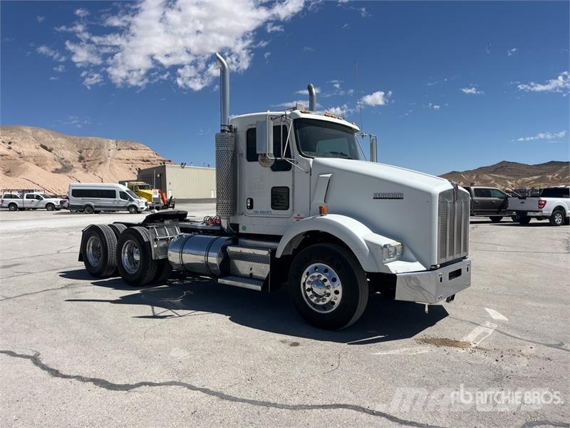 Kenworth T800B Vlačilci