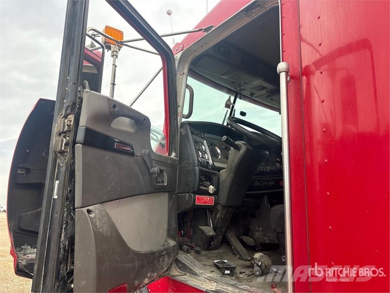 Kenworth T800B Vilcēji