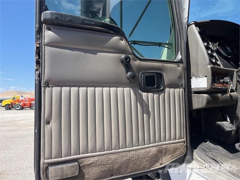 Kenworth T800B Vlačilci