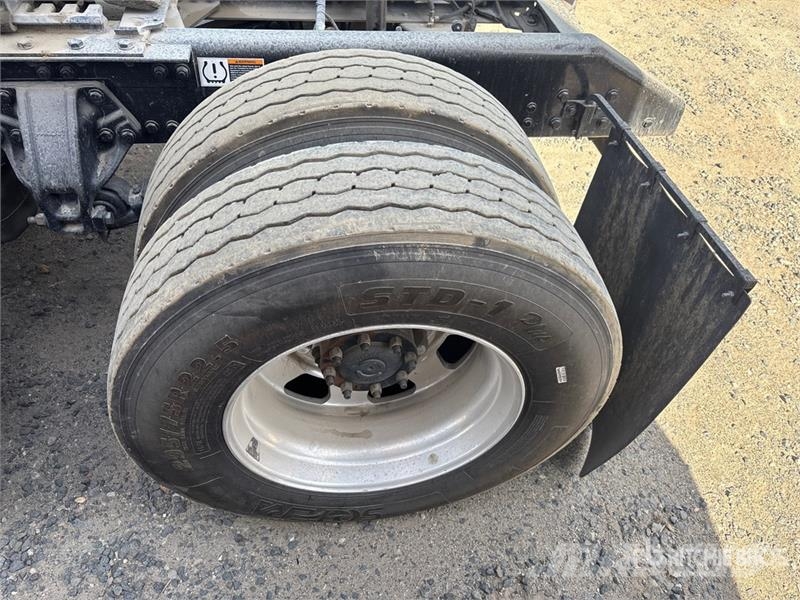 Kenworth T880 Vetopöytäautot