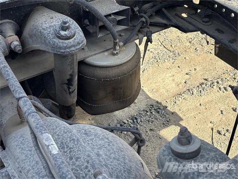 Kenworth T880 Vetopöytäautot