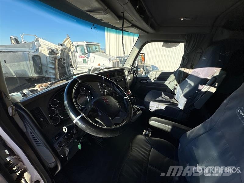 Kenworth T880 Tahače
