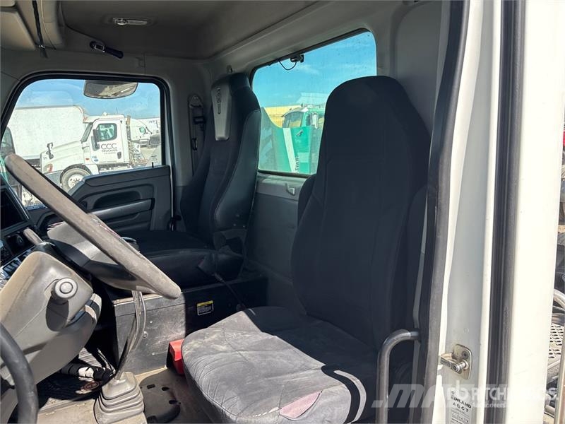 Kenworth T880 Vetopöytäautot
