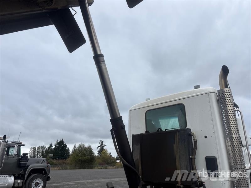 Kenworth T880 10x4 Quad/A Dump Truck Tipper trucks