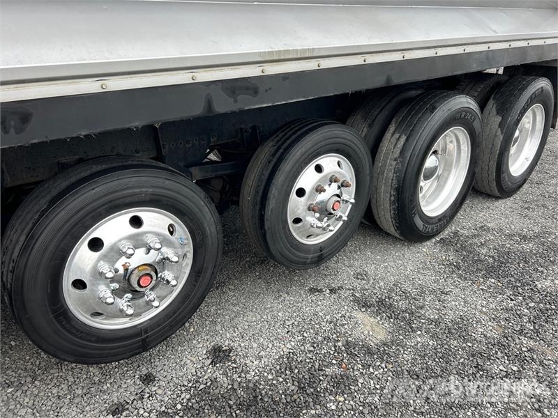 Kenworth T880 10x4 Quad/A Dump Truck Sklápěče