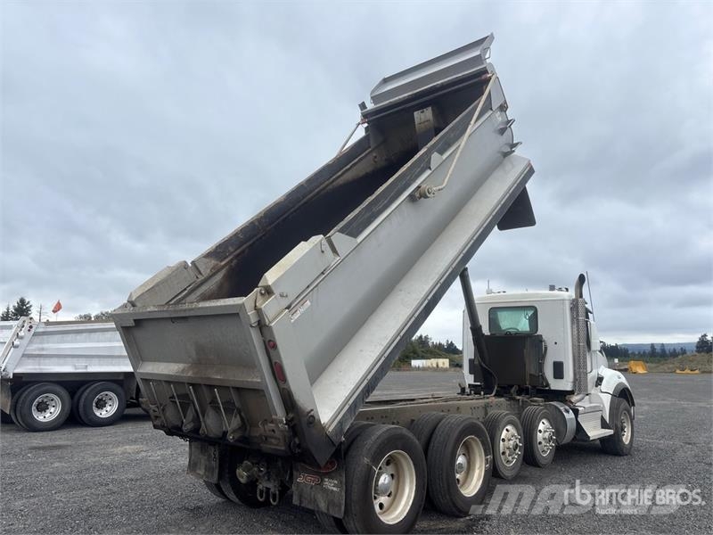 Kenworth T880 10x4 Quad/A Dump Truck Tipper trucks