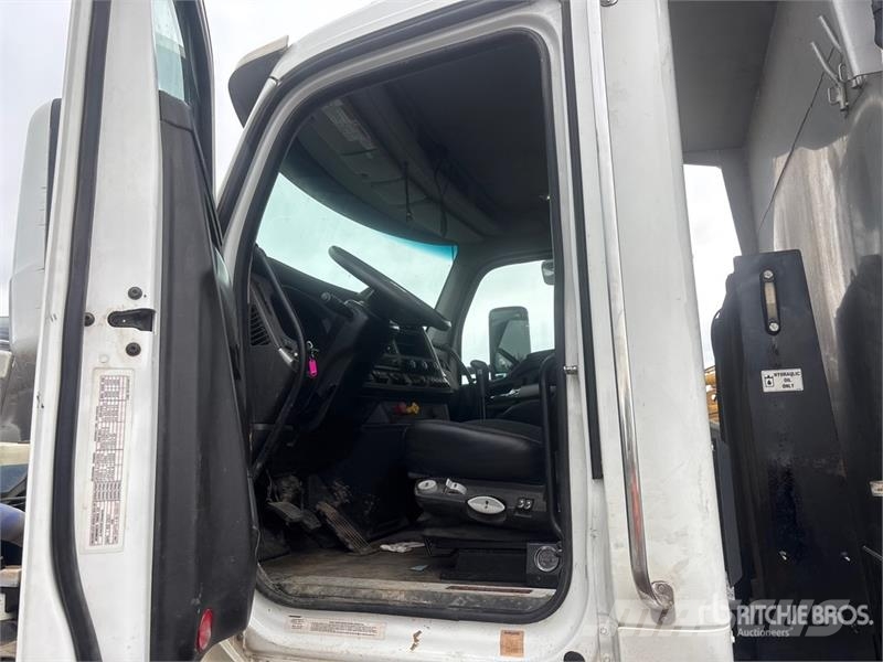 Kenworth T880 10x4 Quad/A Dump Truck Tipper trucks