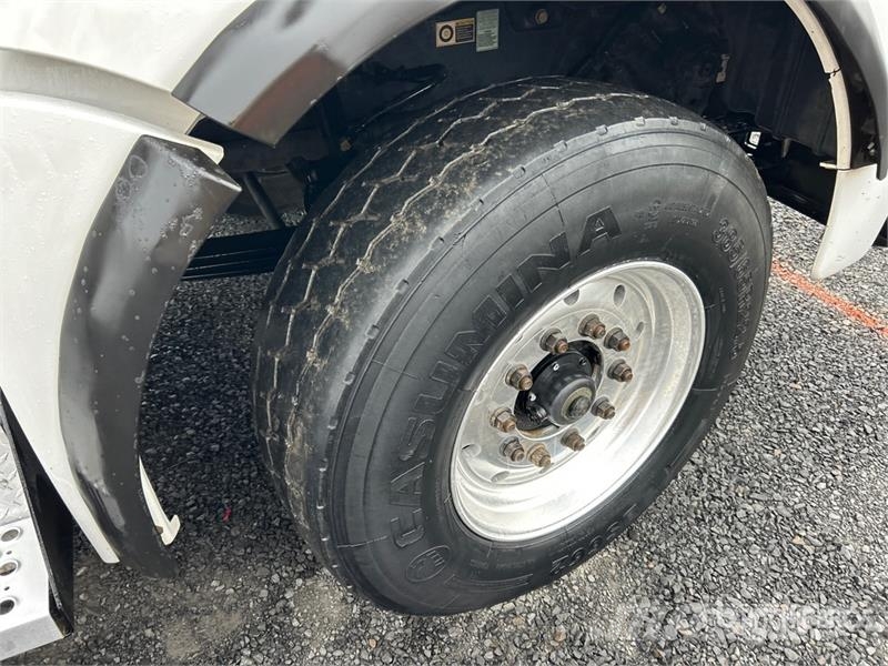 Kenworth T880 10x4 Quad/A Dump Truck Sklápěče