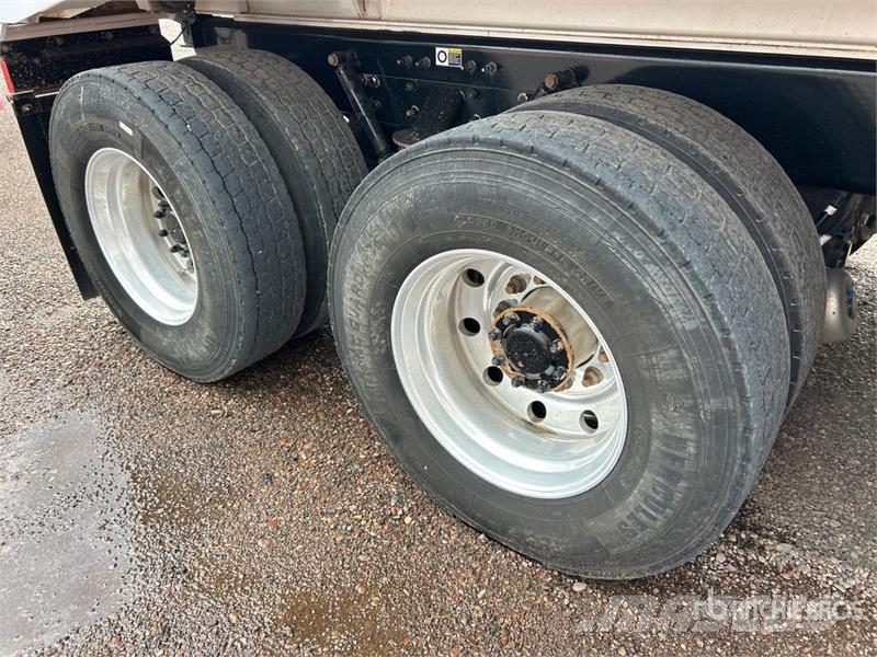 Kenworth T880 14x4 Five Axle Dump Truck Billenő teherautók