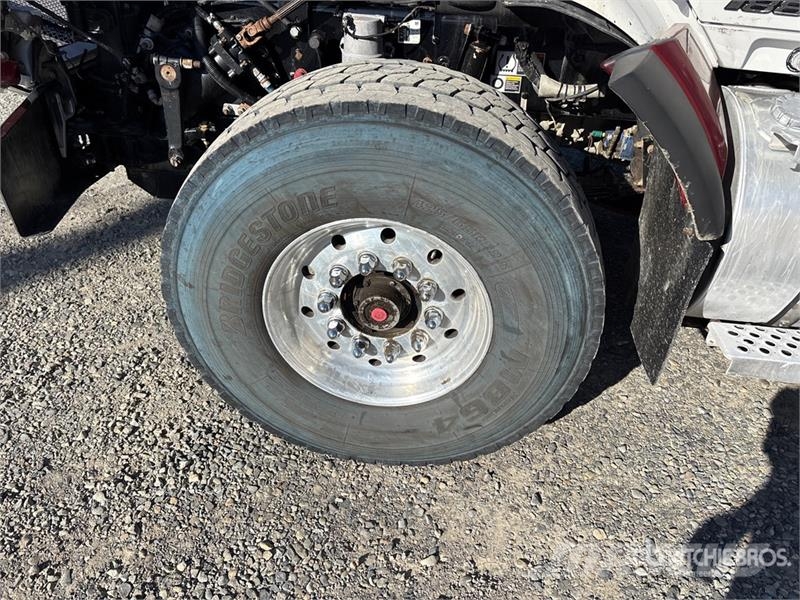 Kenworth T880 14x4 Super 18 Five Axle Dump Truck شاحنات قلابة