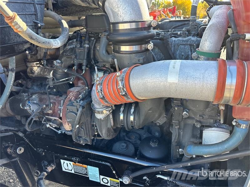 Kenworth T880 14x4 Super 18 Five Axle Dump Truck شاحنات قلابة