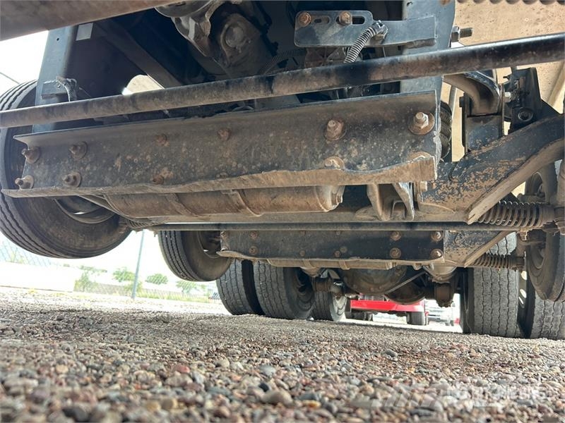 Kenworth T880 14x4 Super 18 Five Axle Dump Truck Pašizgāzējs