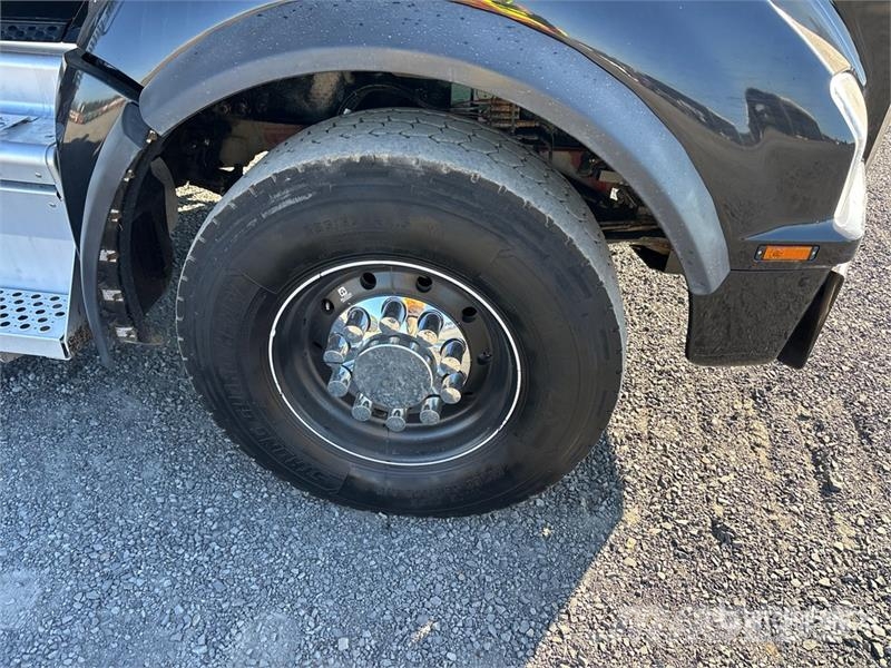 Kenworth T880 14x4 Super 18 Five Axle Dump Truck Kipper
