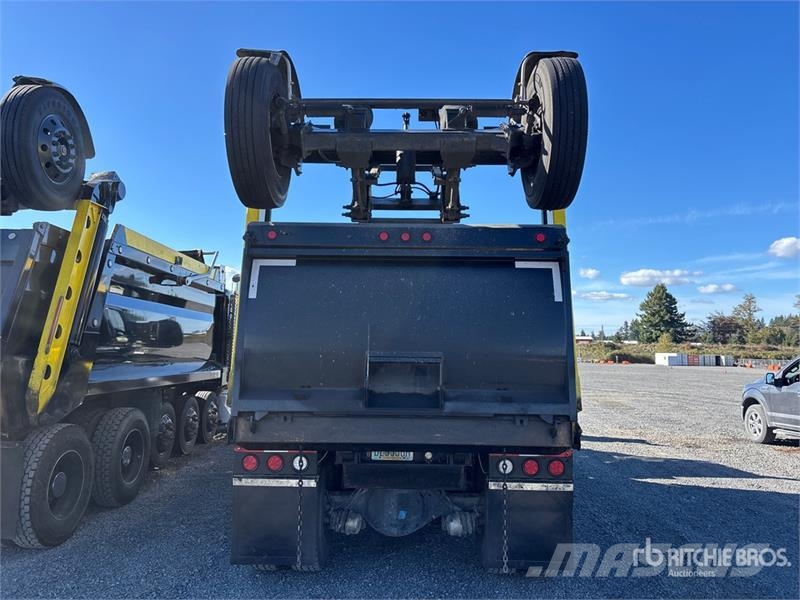 Kenworth T880 14x4 Super 18 Five Axle Dump Truck Kipper
