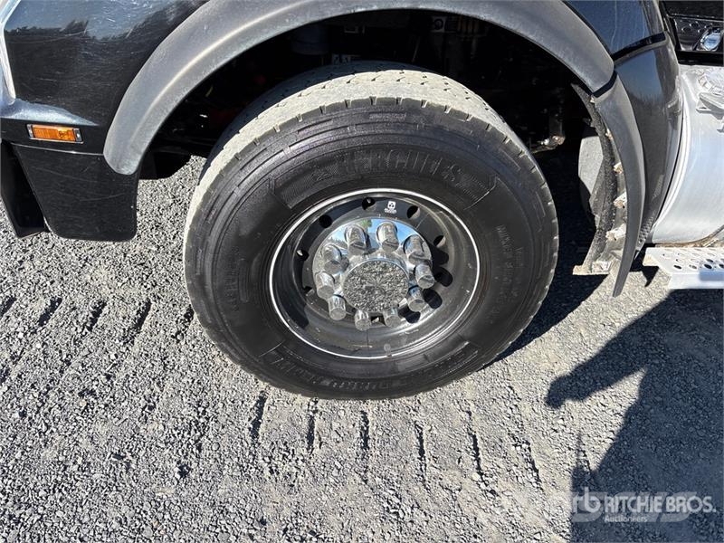 Kenworth T880 14x4 Super 18 Five Axle Dump Truck Kipper