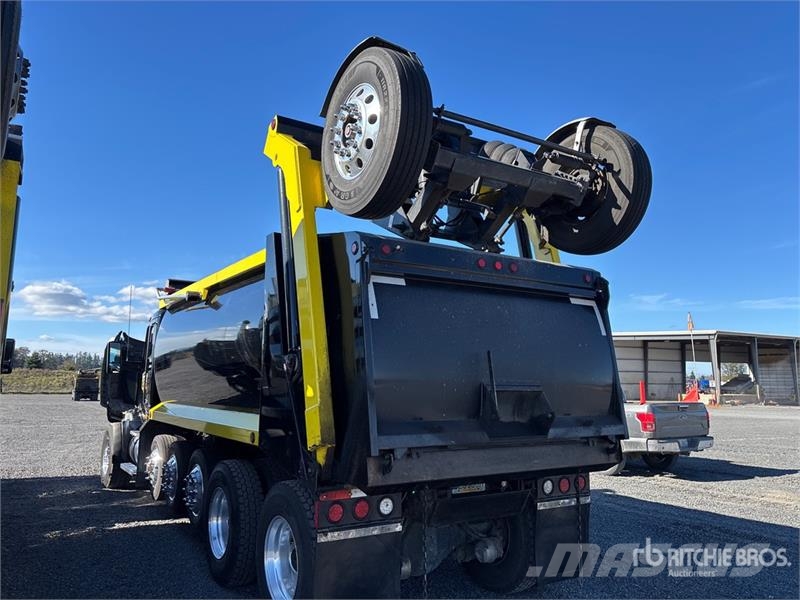 Kenworth T880 14x4 Super 18 Five Axle Dump Truck Kipper
