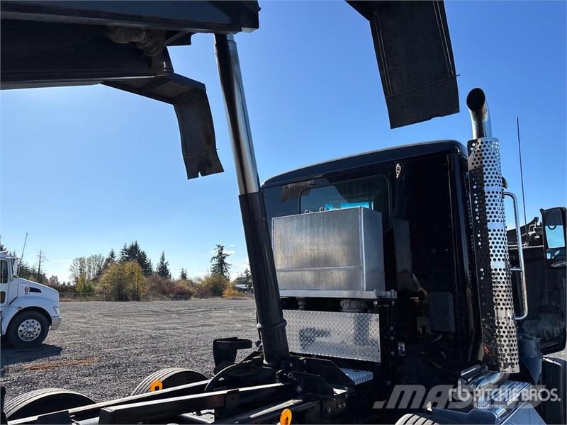 Kenworth T880 14x4 Super 18 Five Axle Dump Truck Kipper