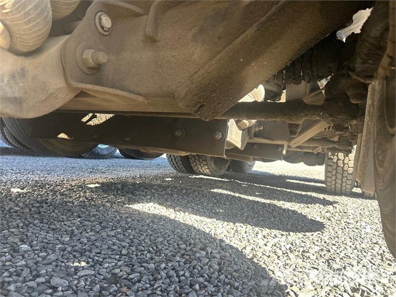 Kenworth T880 14x4 Super 18 Five Axle Dump Truck Kipper