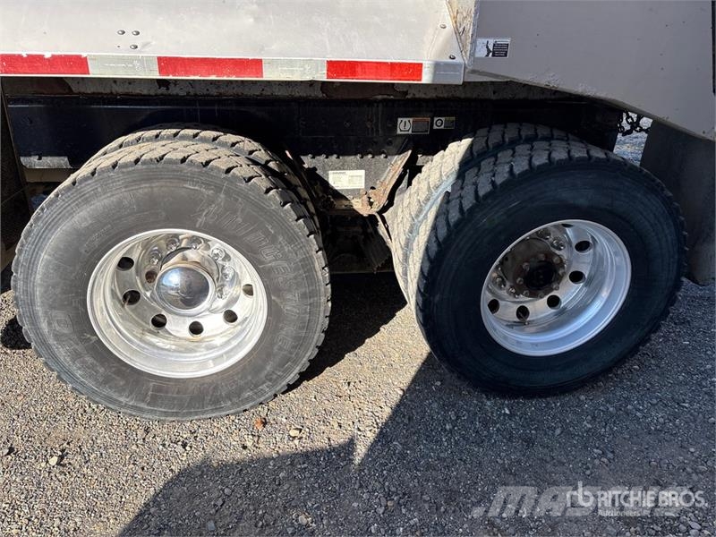 Kenworth T880 14x4 Super 18 Five Axle Dump Truck شاحنات قلابة